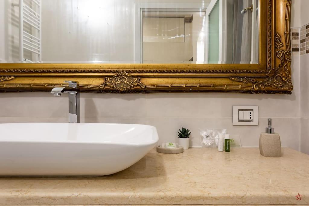 Arena-Center Luxury Apartment Verona Bagian luar foto